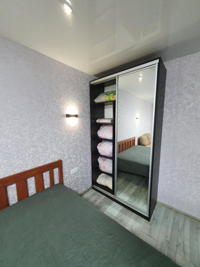 Apartment On Tarkovskogo 2 크로피우니츠키 외부 사진