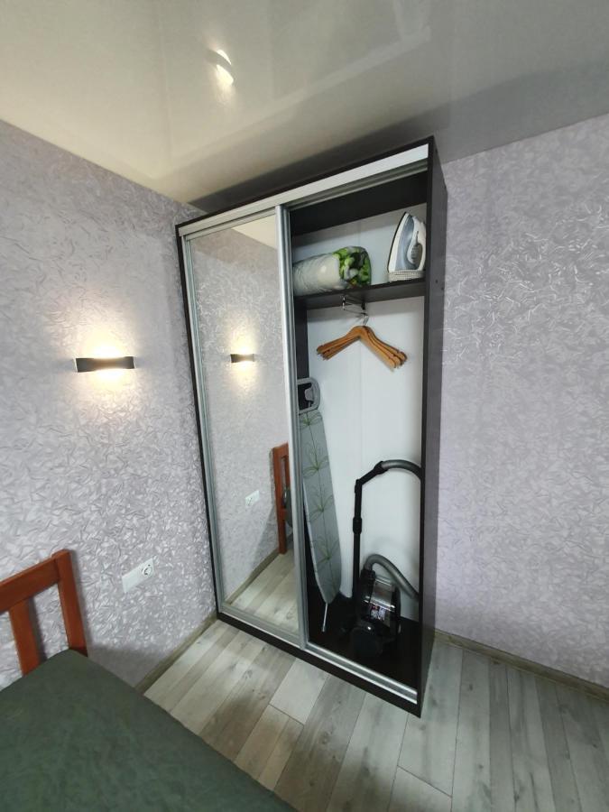 Apartment On Tarkovskogo 2 크로피우니츠키 외부 사진