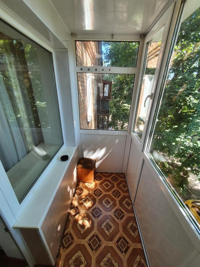Apartment On Tarkovskogo 2 크로피우니츠키 외부 사진