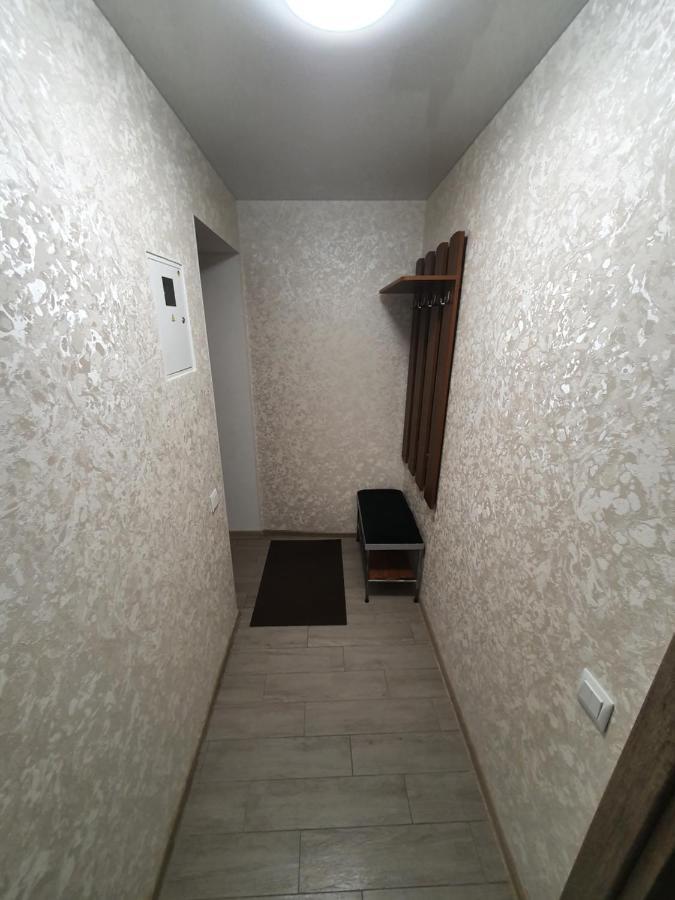 Apartment On Tarkovskogo 2 크로피우니츠키 외부 사진